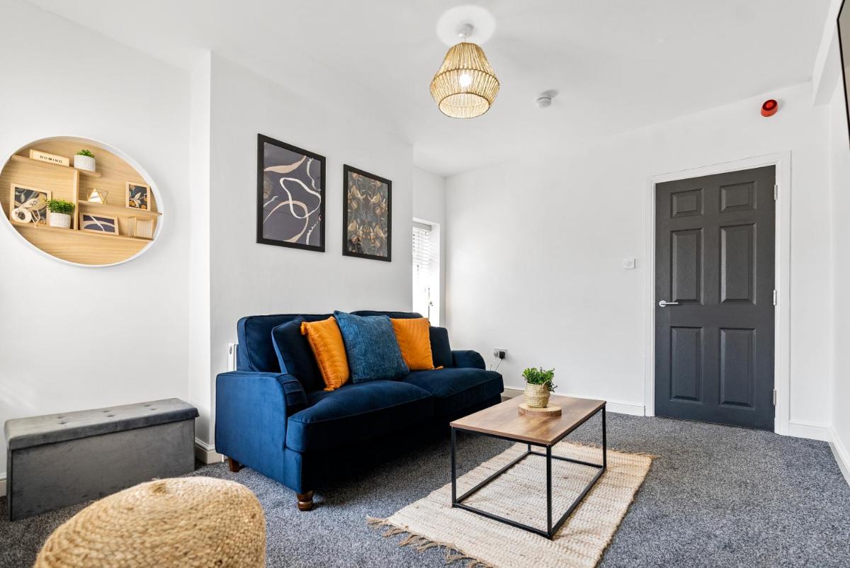 The Nest by Blackpool Promenade - Hizvo