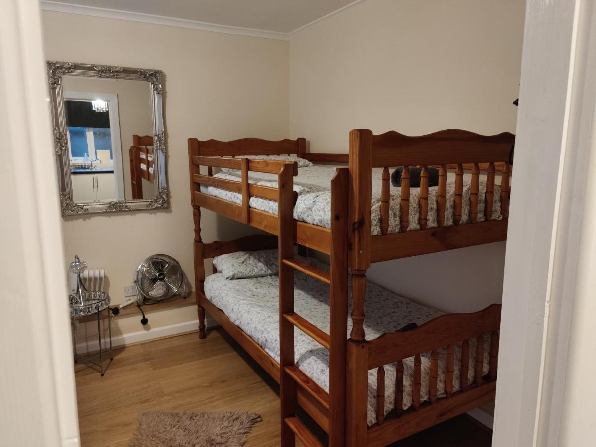 Pentre Cottage near Craig y Nos - Housity