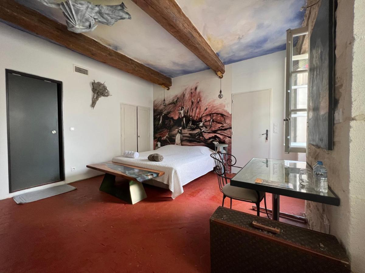 Le Regardeur - Housity