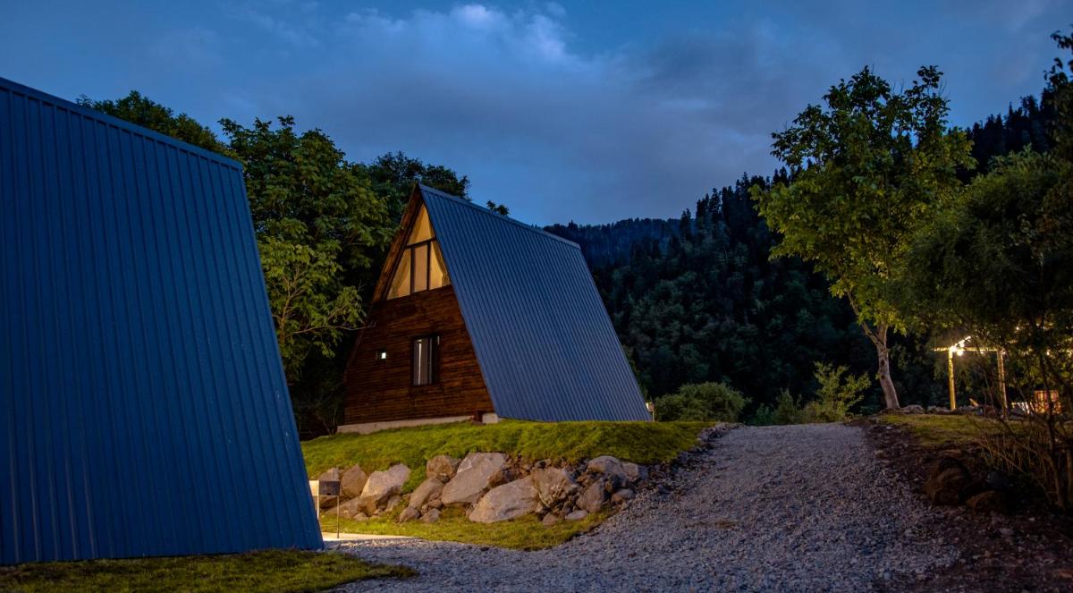 Landhaus Borjomi - Housity