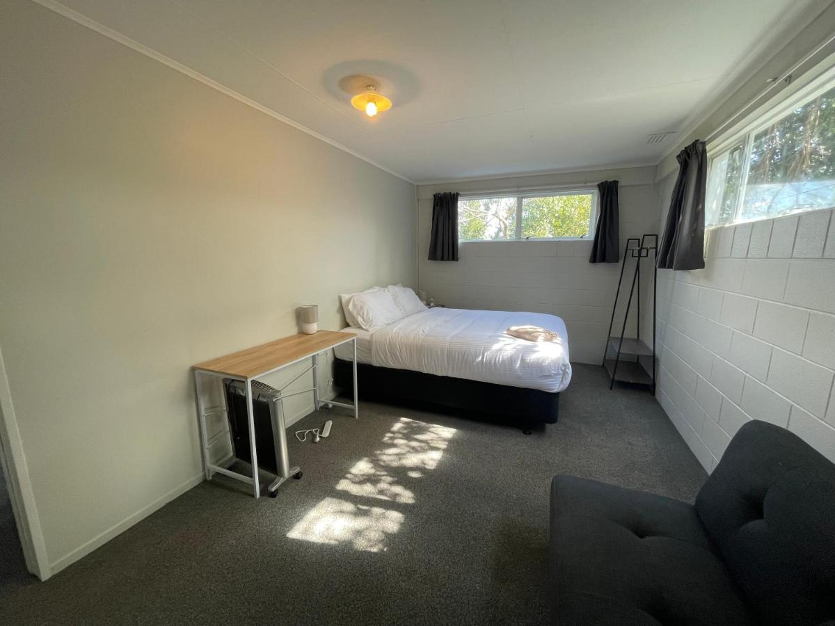 Suitetrails - Private 2 bedrooms suite with free parking