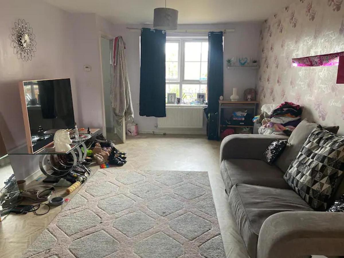 Stunning Apartment in Smethwick West Midlands - Housity