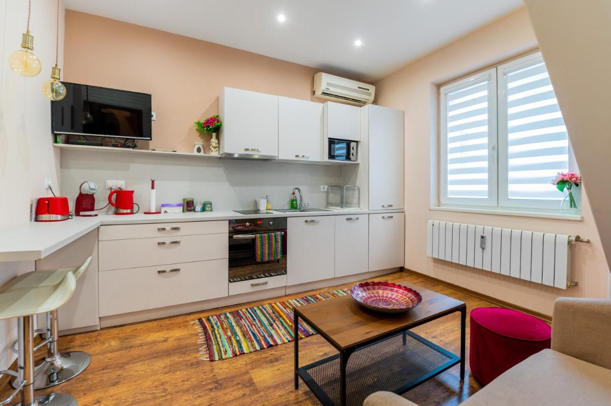 ~ Colorful Dream Apartment ~ 2BD in the TOP Center of Sofia - Housity