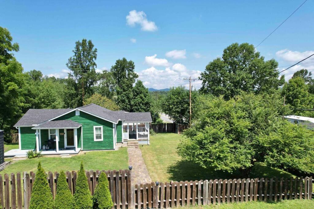 THE GREEN HOUSE - New River Gorge National Park - Housity