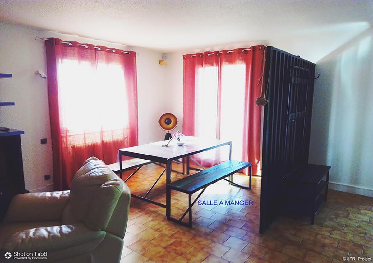 LA BOUVIERE - Housity