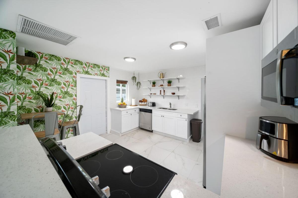 Tropical Marlins House - Housity