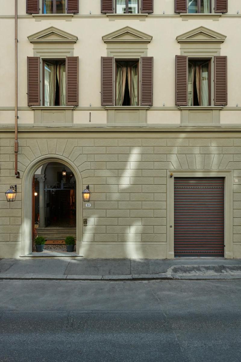 Suitetrails - Casa Howard Firenze - Residenza d'Epoca