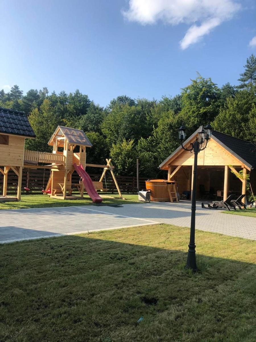 Dom na Borówkowym Wzgórzu - Housity