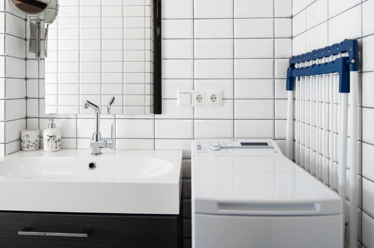 Crown Apartment - Housity