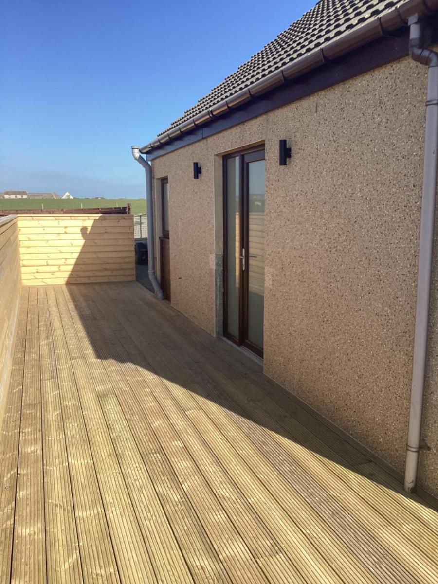 Loanside Lodge, Self-Catering, Holm, Orkney. - Housity