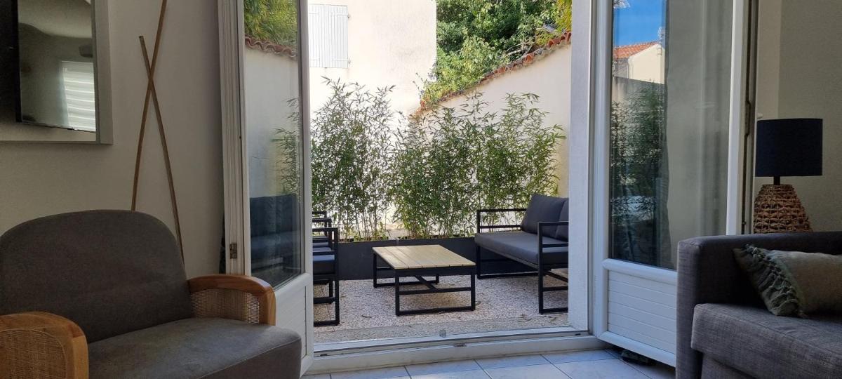 En hyper centre, logement climatisé entièrement rénové! Netflix - Amazon Prime - Terrasse - Le Nature Zen - Housity