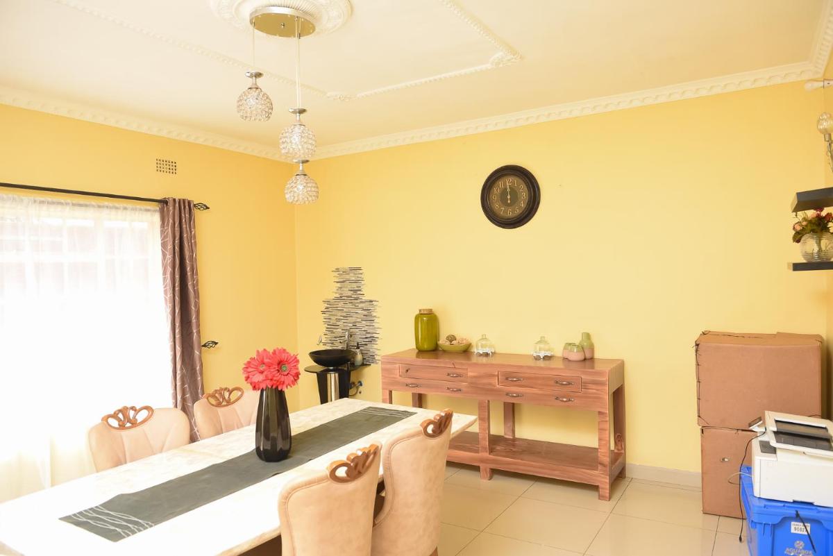 AZB Cozy Homes. Elegant 4 bedroom home in Area 49, Lilongwe - Housity