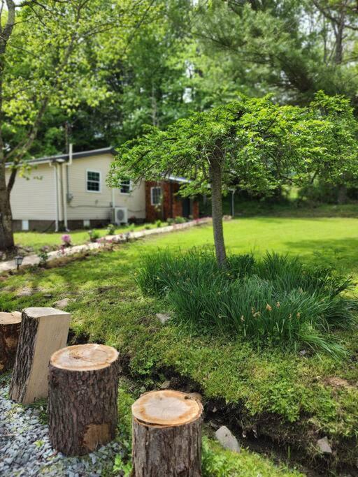 NEW! Hurleyville Upstate NY - your Catskills getaway with hot tub, sauna and firepit! - Housity