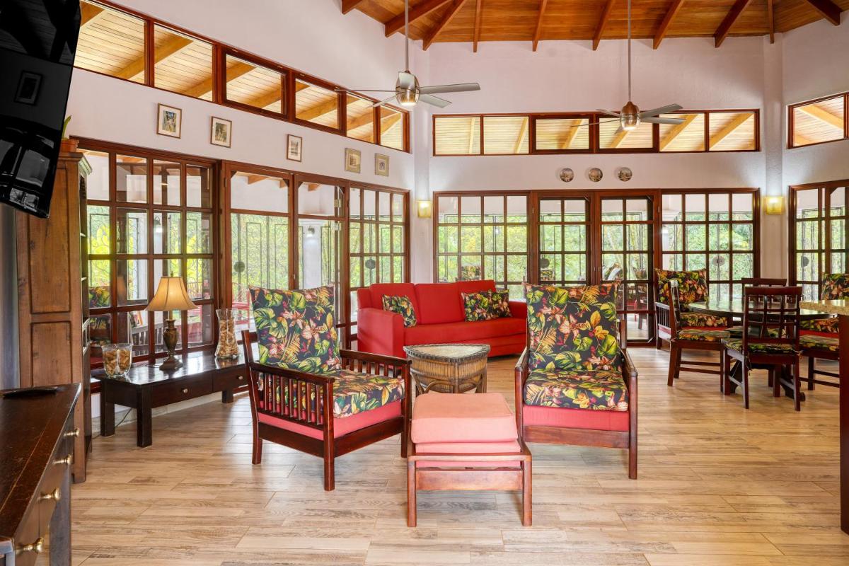 Casa Las Palmas - Housity