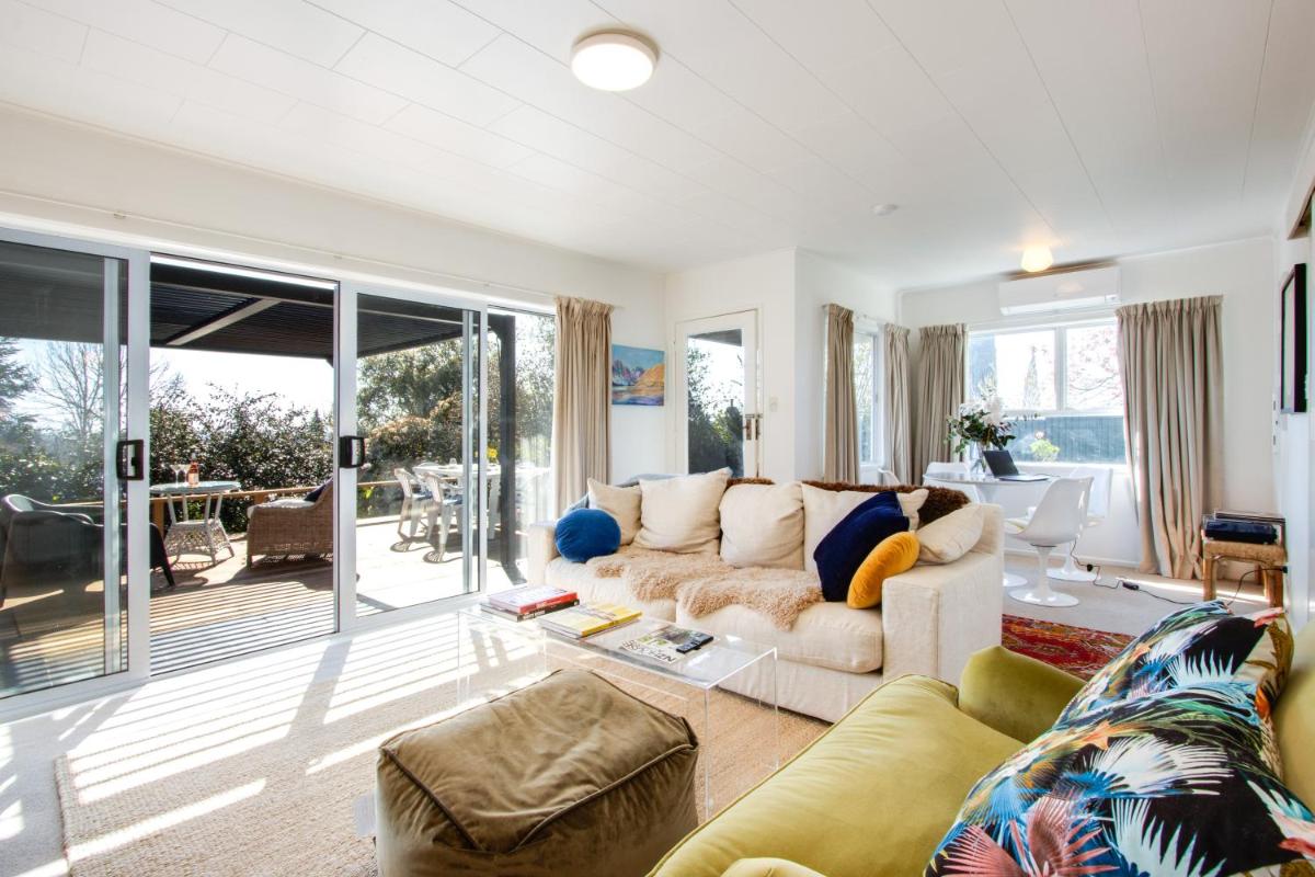 Emerald Gem - Havelock North Holiday Home - Housity