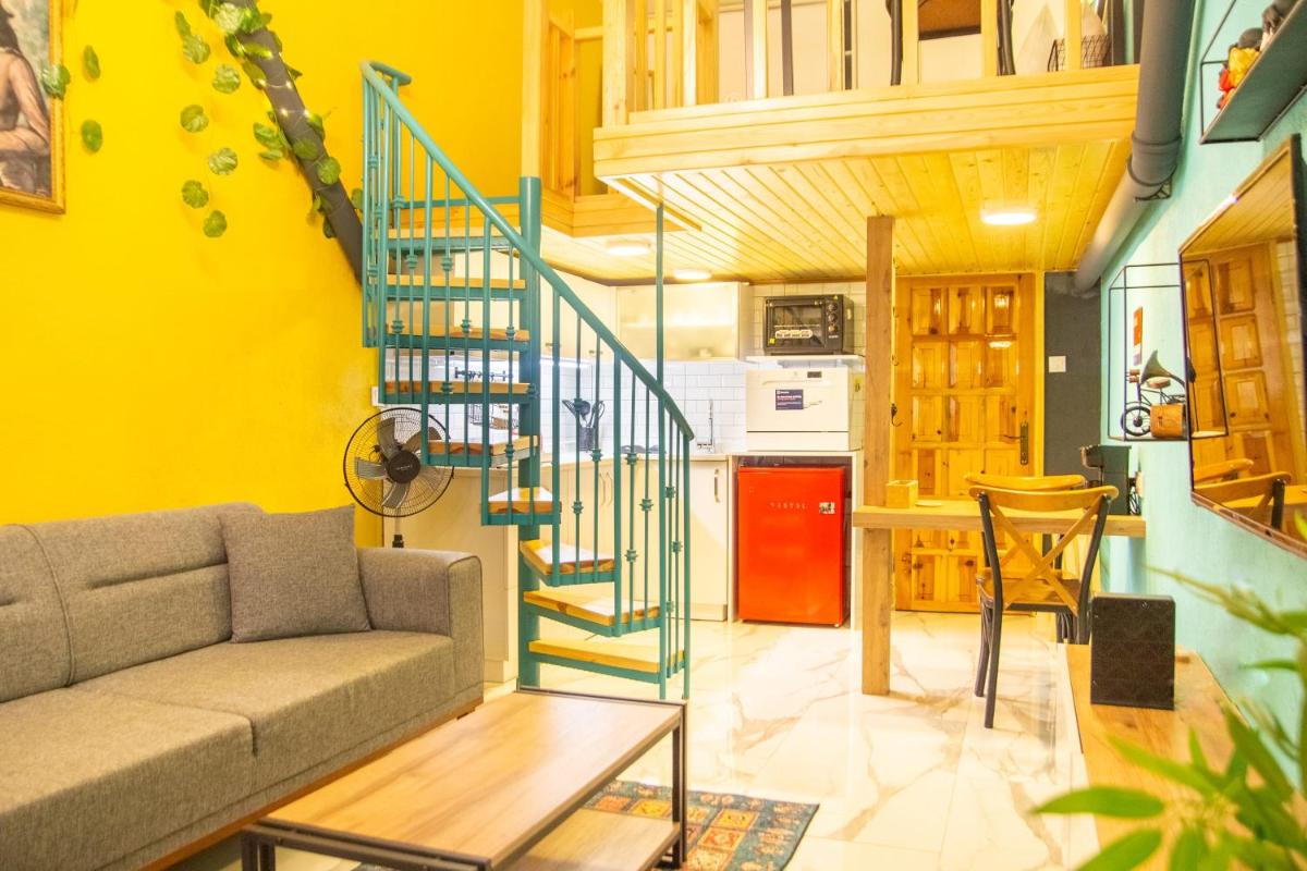 Studio Flat in Alsancak - Housity