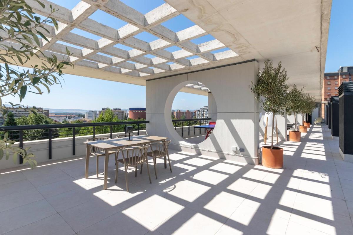 Apartamentos Líbere Pamplona Yamaguchi - Housity