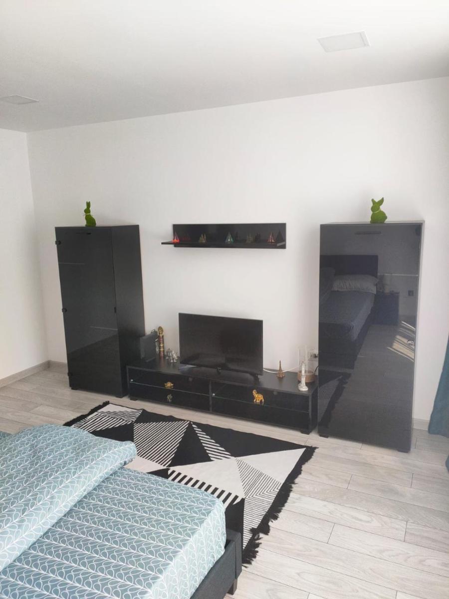 Apartament cu 1 dormitor - Housity