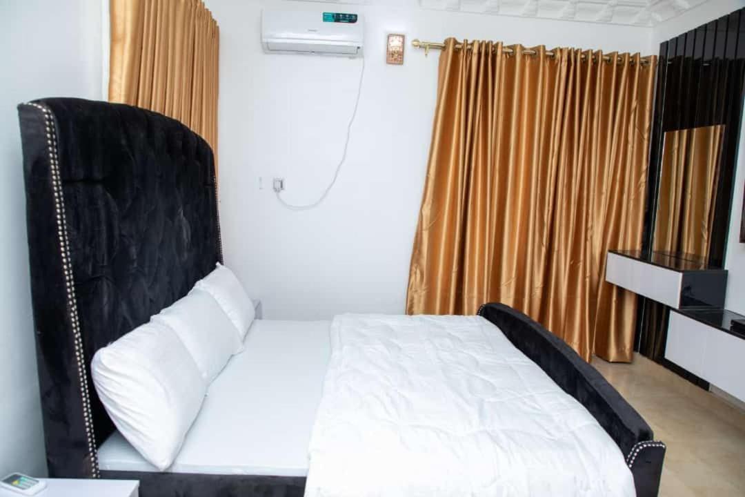 Queennaj Serviced Apartment - Housity