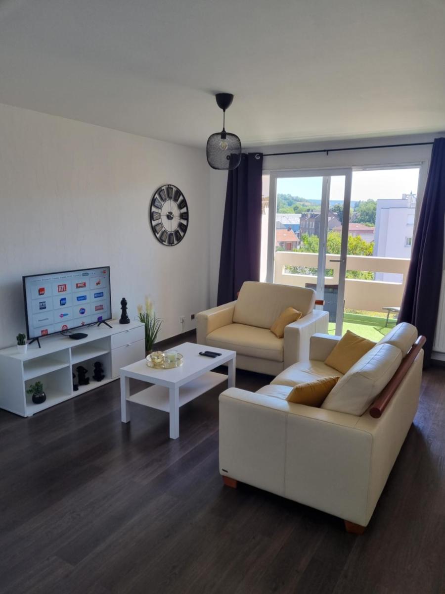 Bel appartement 2 chambres ,résidence privée - Hizvo