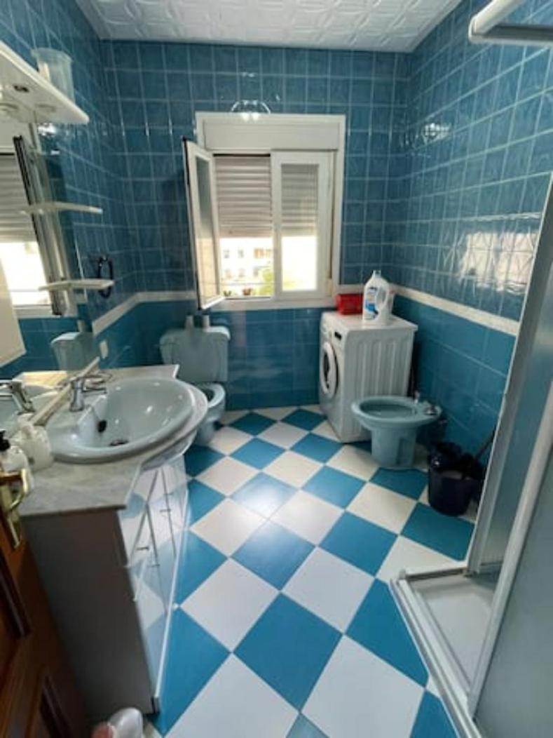 Habitación privada con terraza Madrid Rio - Housity