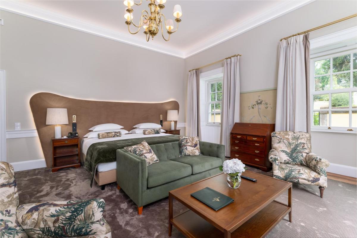 Uma área de estar em Casa Velha do Palheiro Relais & Chateaux