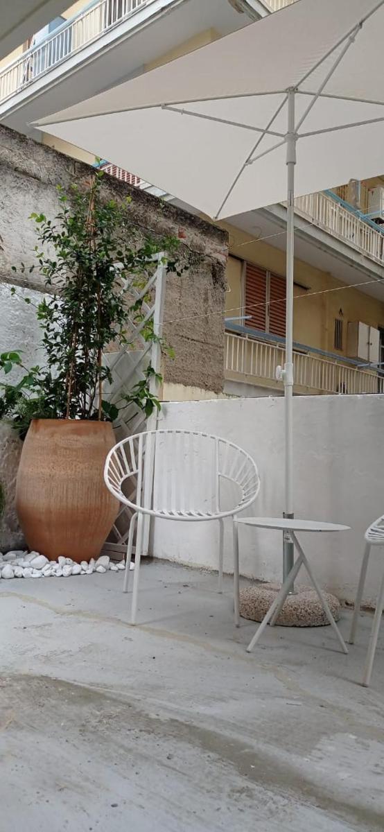 Lovely small (parterre) apartment in Thessaloniki - Housity