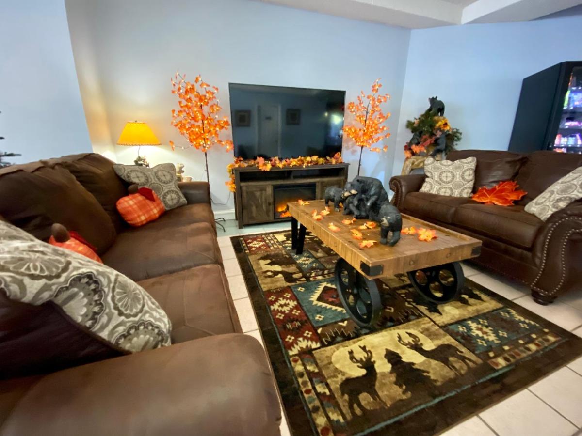 Riverchase Lodge - Housity