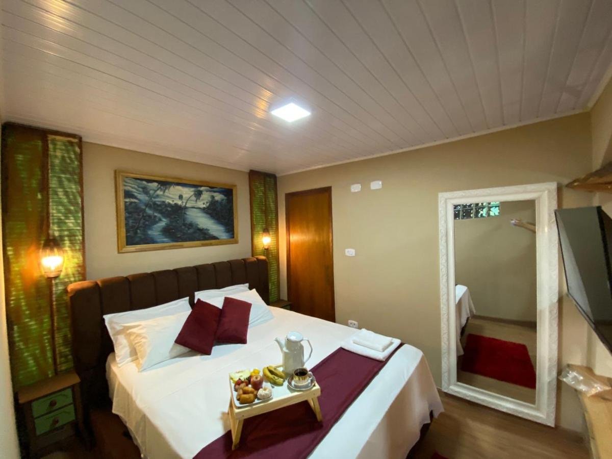 Queiroz Palace Hotel - Housity
