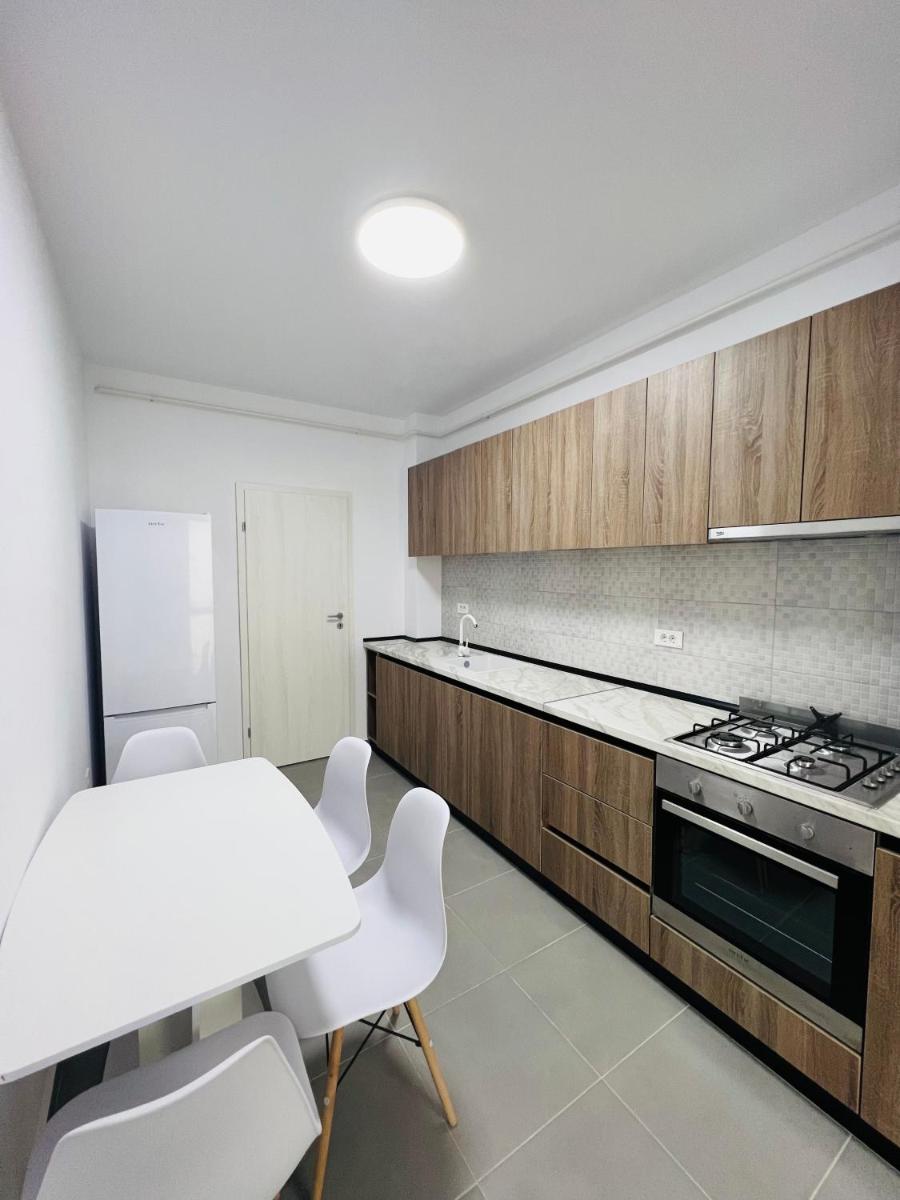 Suitetrails - Kristal Apartment