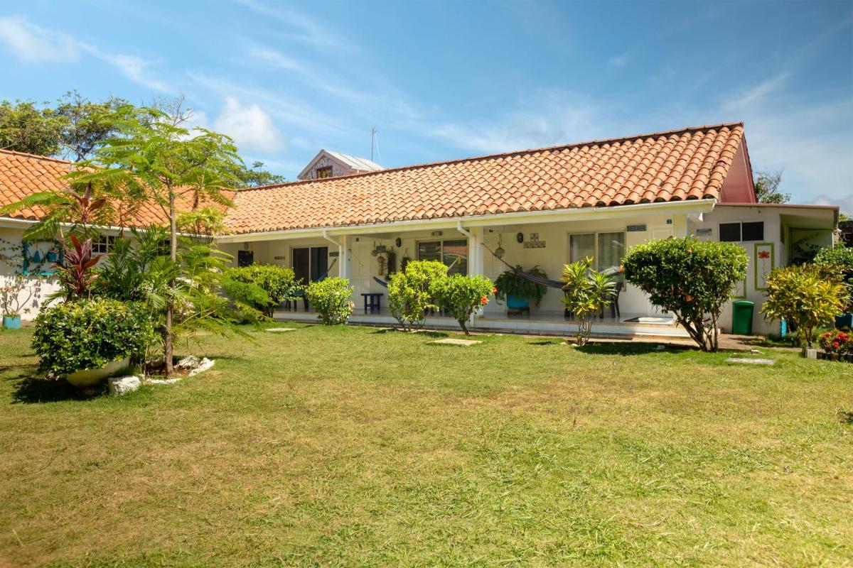 Hosteria Mar y Sol - Housity