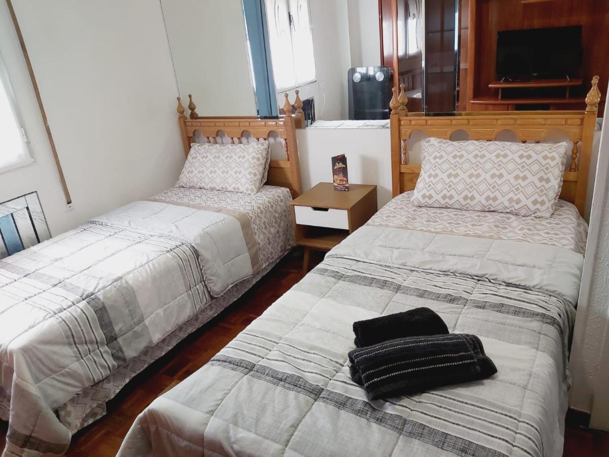 Bernie's Roomss - Housity