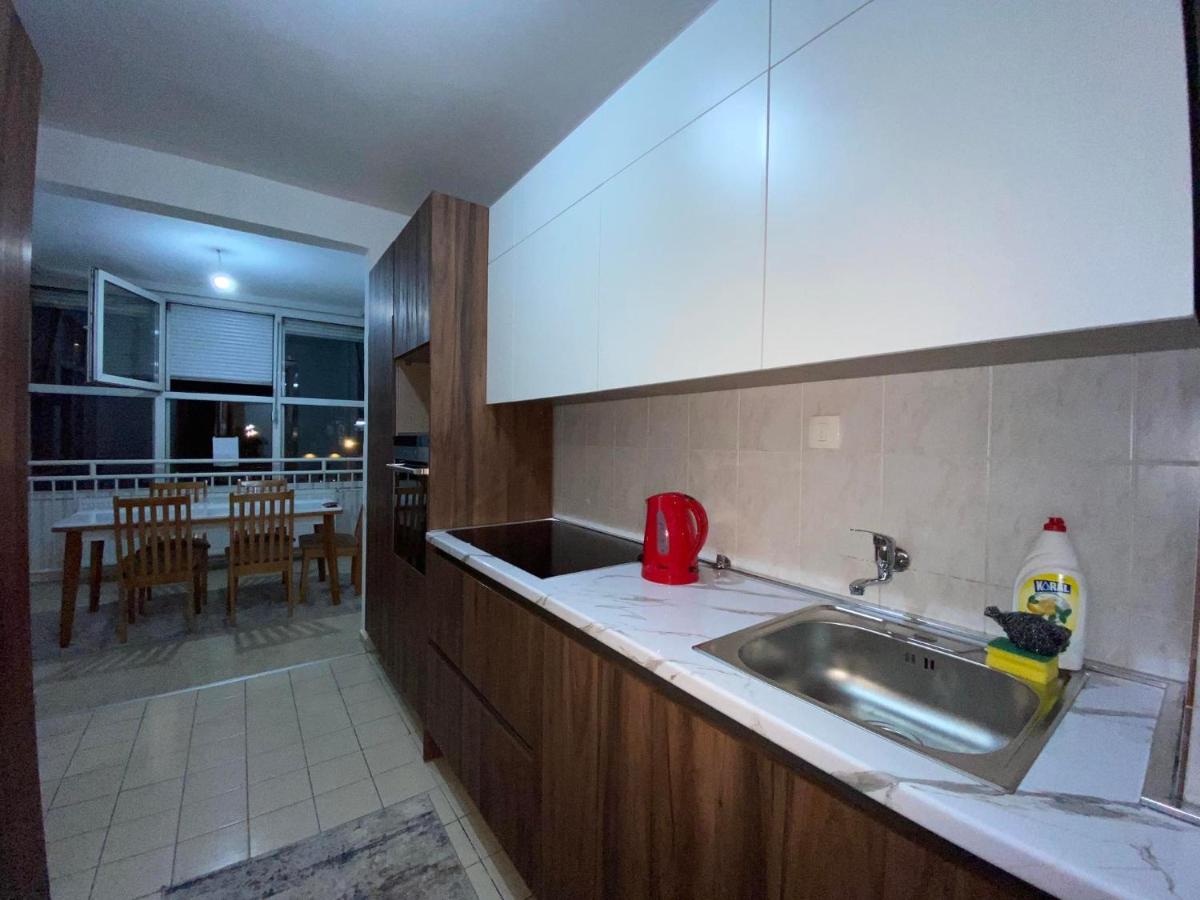 Urban Chic Apartment - Best Location in Prishtina - Housity