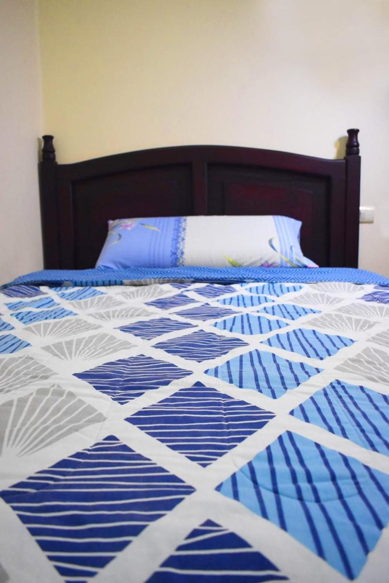 Hostal Londres - Housity