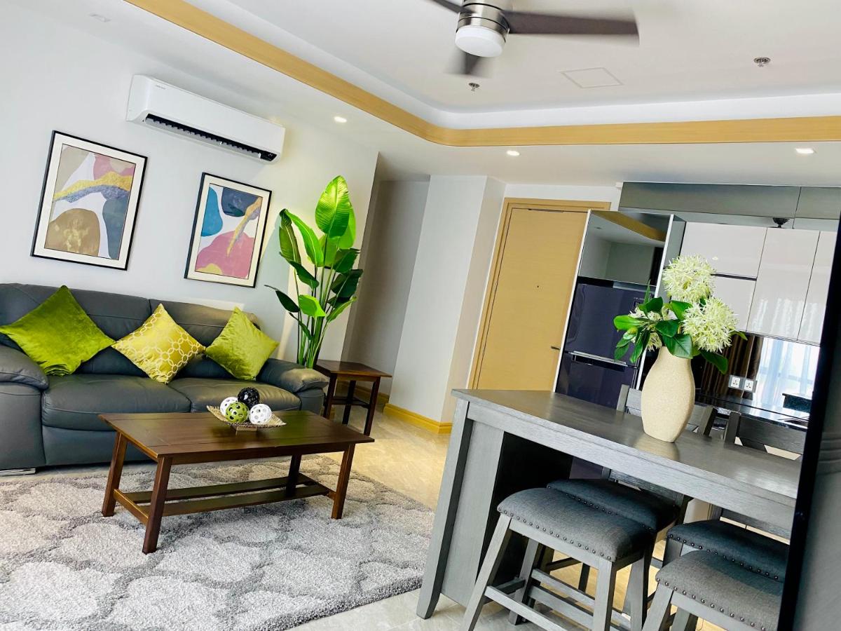 Suitetrails - Walking Street Condo Beautiful 1 king bedroom