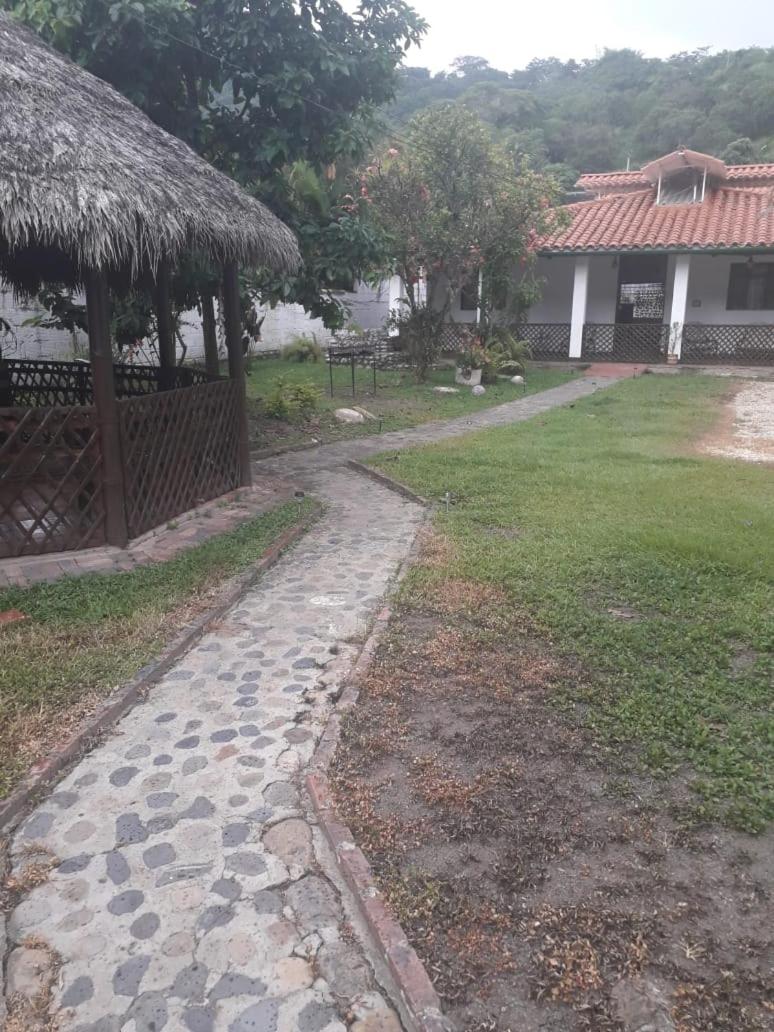 Villa en Tobia Chica !!! - Housity