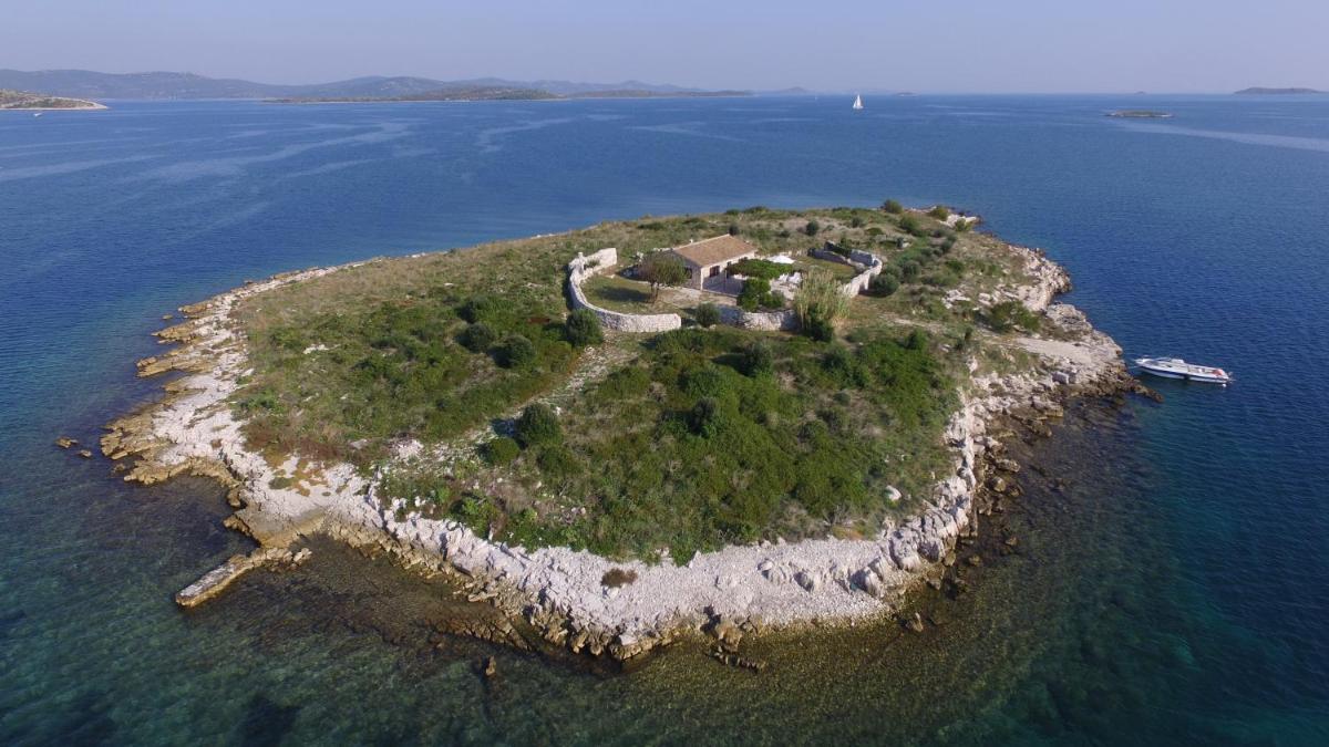 Secluded fishermans cottage Ravna Sika, Kornati - 17947 - Housity