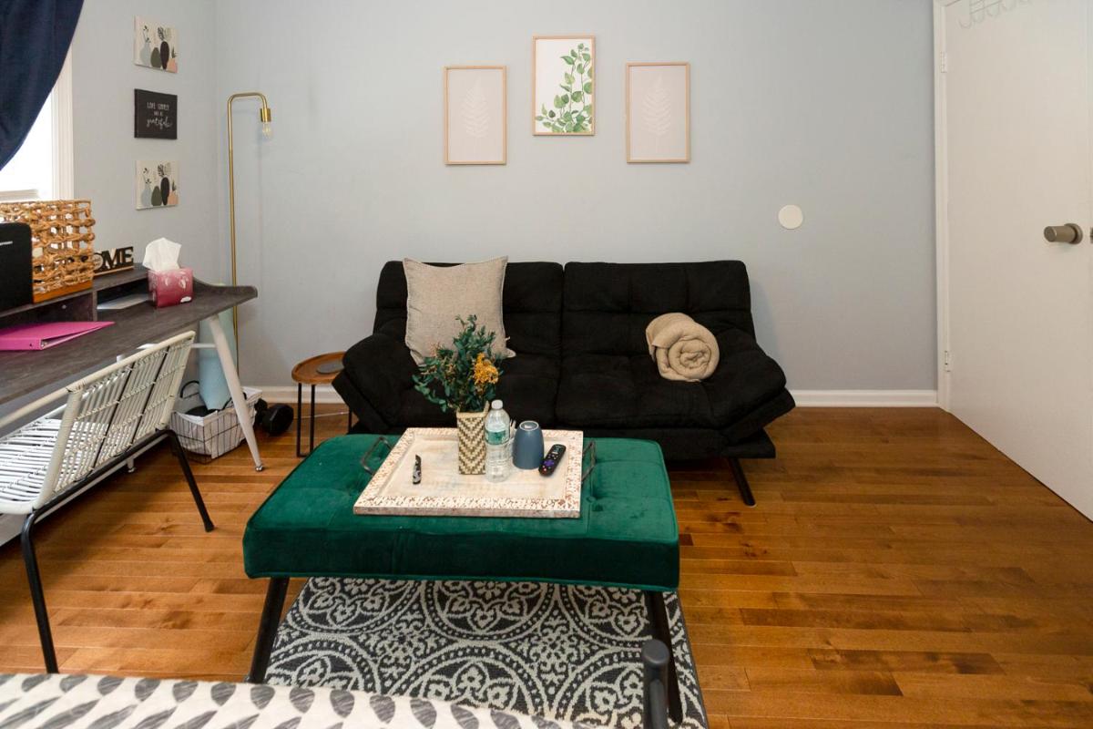 Peekskill Guesthouse-Downtown Modern Spotless Free Parking - Housity