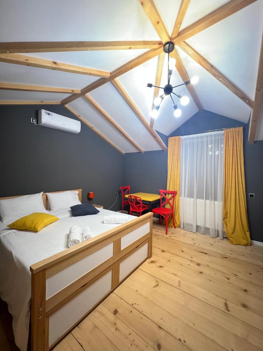 Suitetrails - Borjomi Yellow Hotel