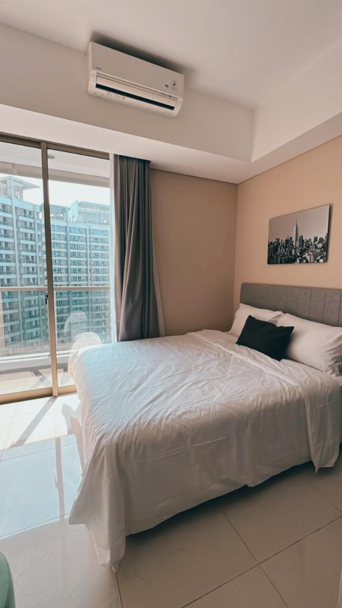 Suitetrails - Cozy Studio Suite in Taman Anggrek Residences