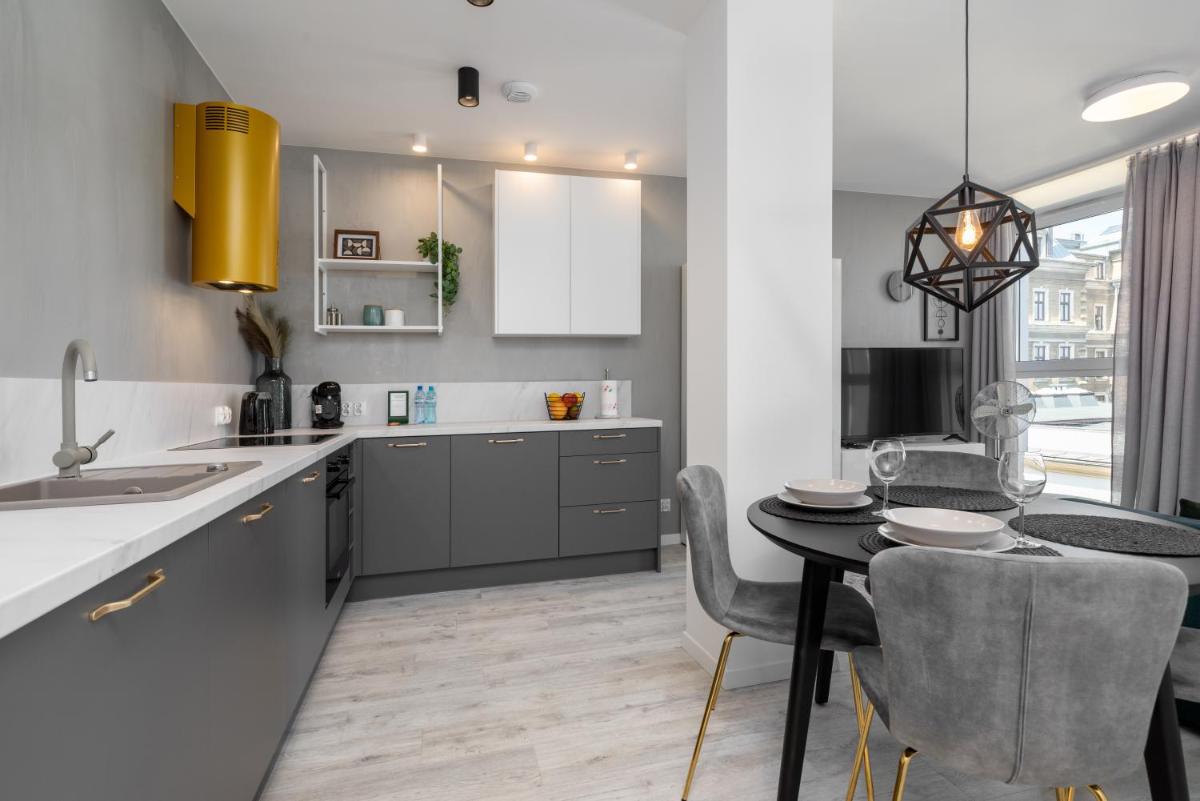 Apartament Prestige Centrum 32 - Housity