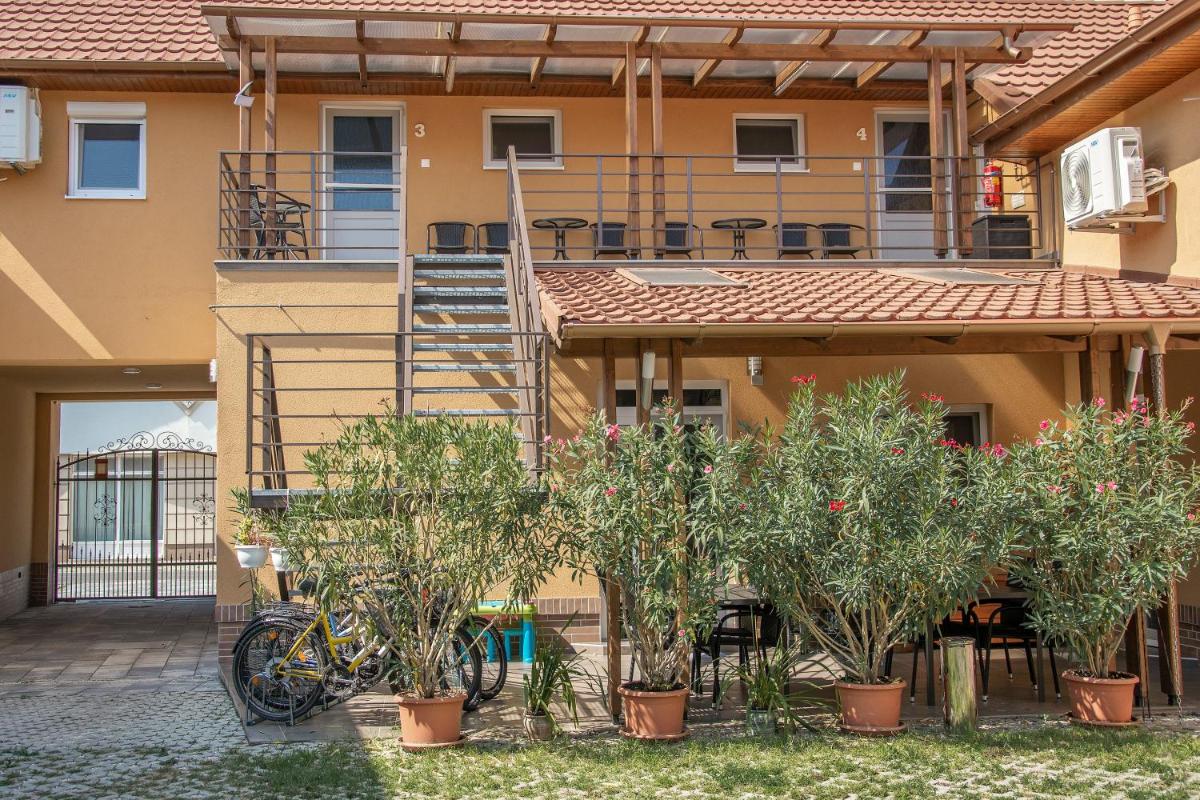 Oros House Apartmanház - Housity