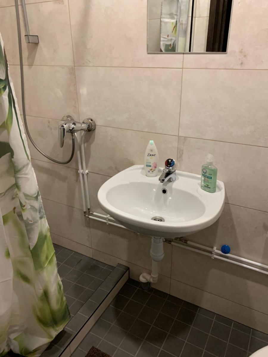 Delta11 - 2 bedrooms, 2 big beds, 1 single bed - Housity