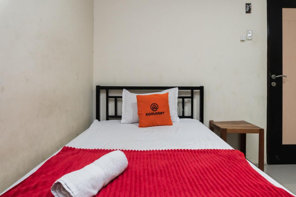 KoolKost near State Museum of North Sumatera Medan - Housity