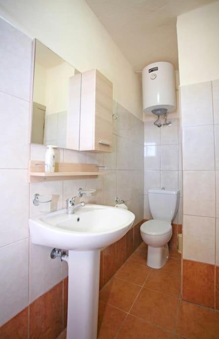 On The Beach Apartments - Housity