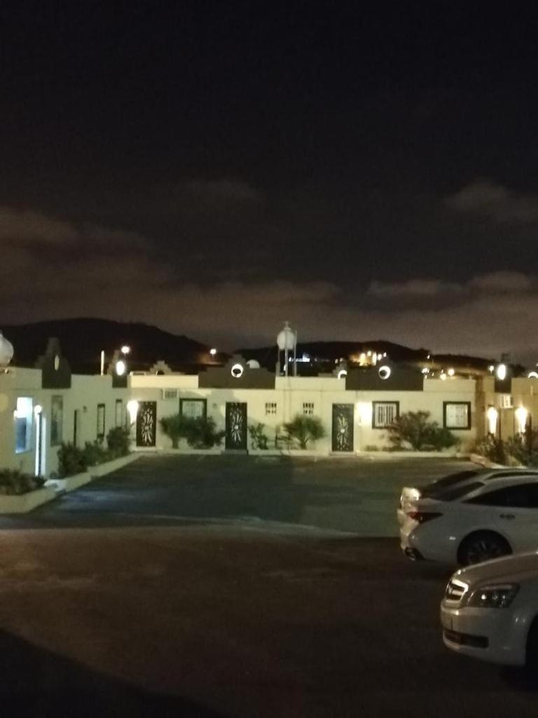 الارجوان للشقق الفندقية -Al Urjuana Hotel Apartments - Housity
