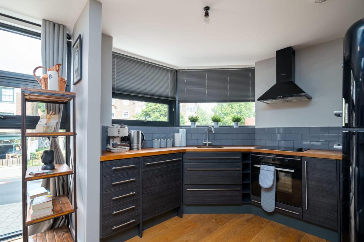 GuestReady - A charming stay in Clapham - Housity