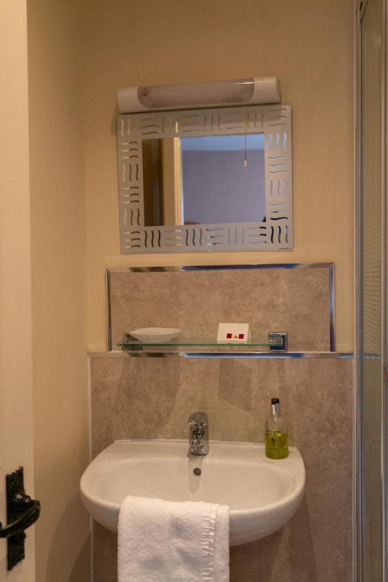 The Kings Head Hotel - Housity