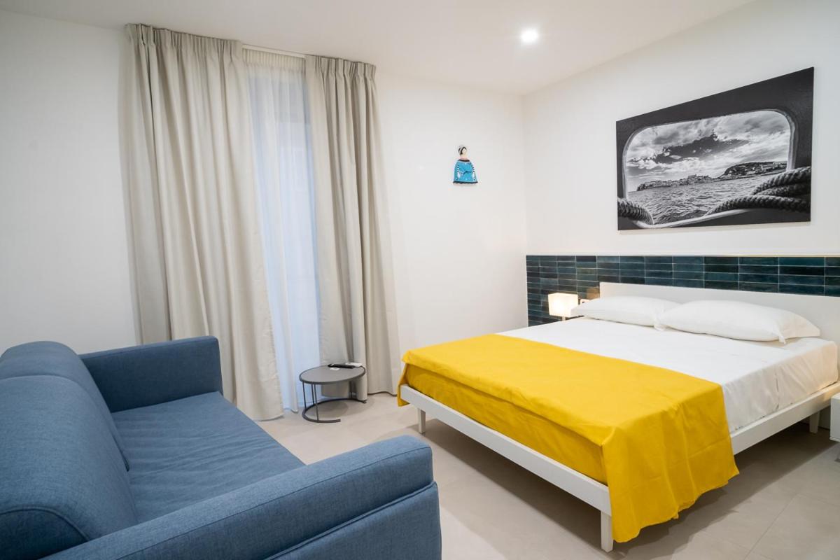Dama sul Mare - Housity