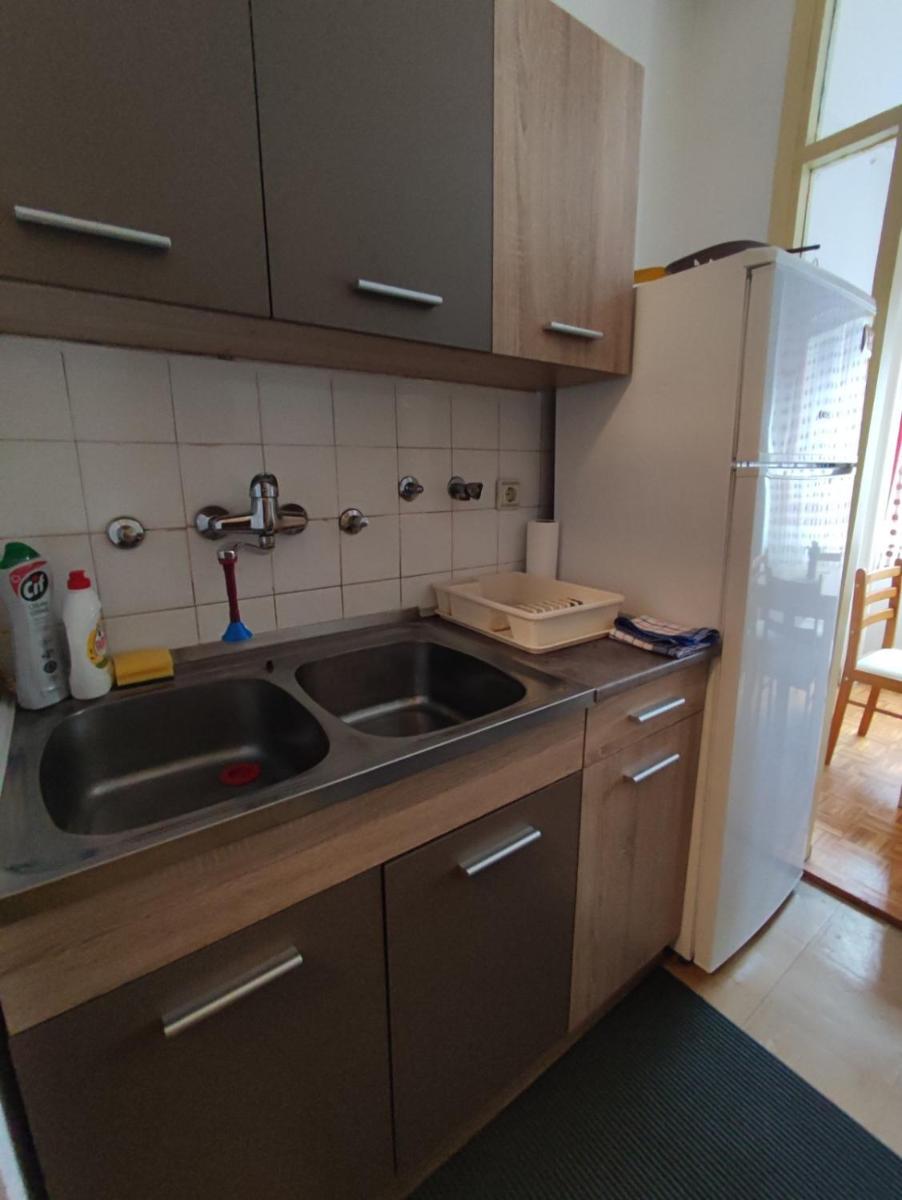 Banjica 2 - Housity